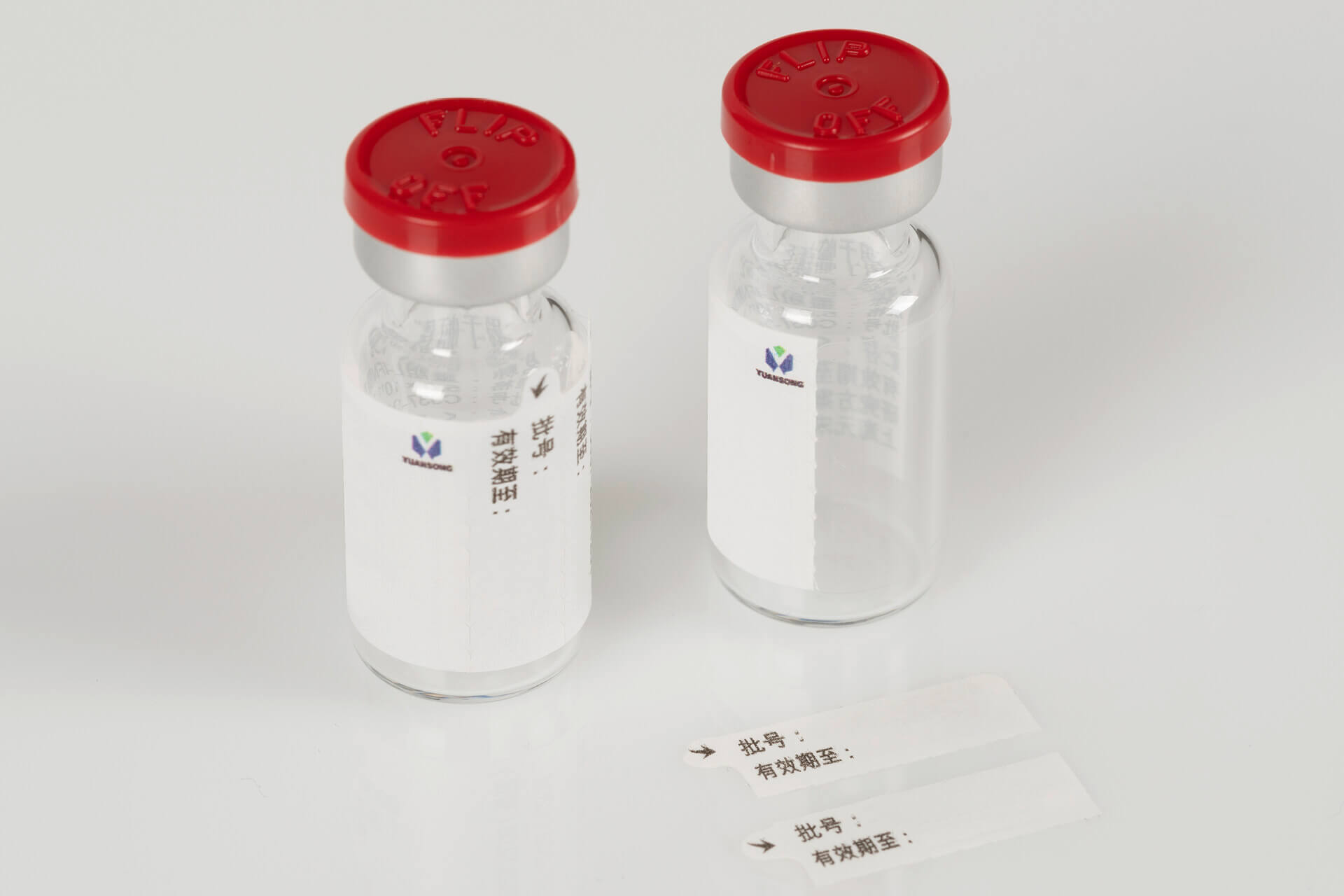 The Pharma-Comb IL Label with detachable labels is temperature-stable, multifunctional, and provided with an integrated inspection window.