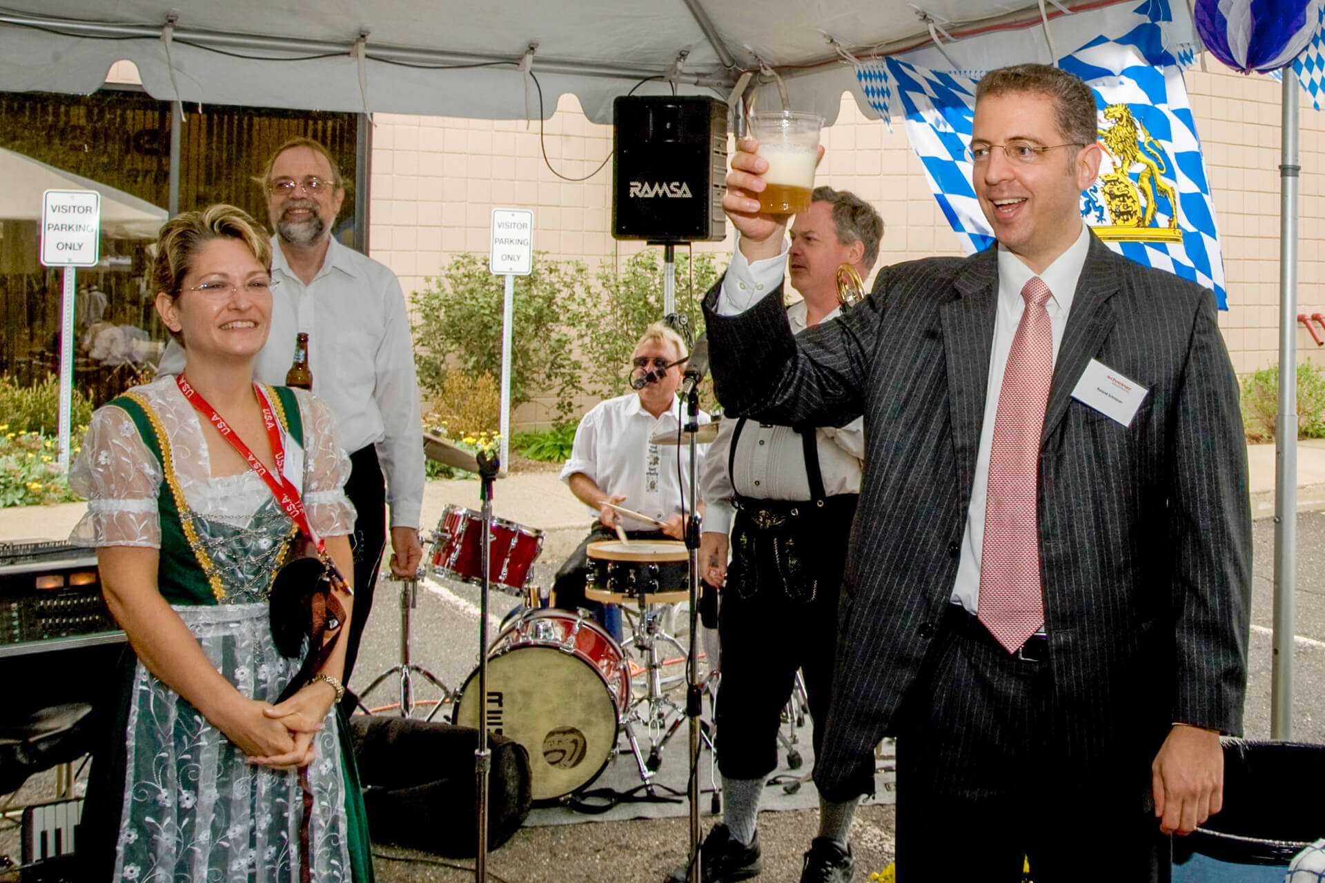 2008: Roland Schreiner opened the US location—still as President of Schreiner MediPharm back then.