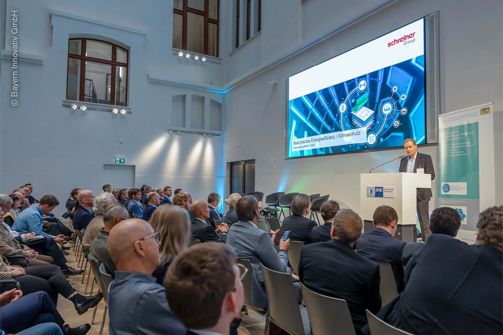 schreiner-group-ten-years-BEEN-i-climate-protection Mit ausgewählten Best-Practice- Beispielen veranschaulicht Dr. Thomas Gulden, wie Klimaschutzmaßnahmen bei der Schreiner Group erfolgreich umgesetzt werden.